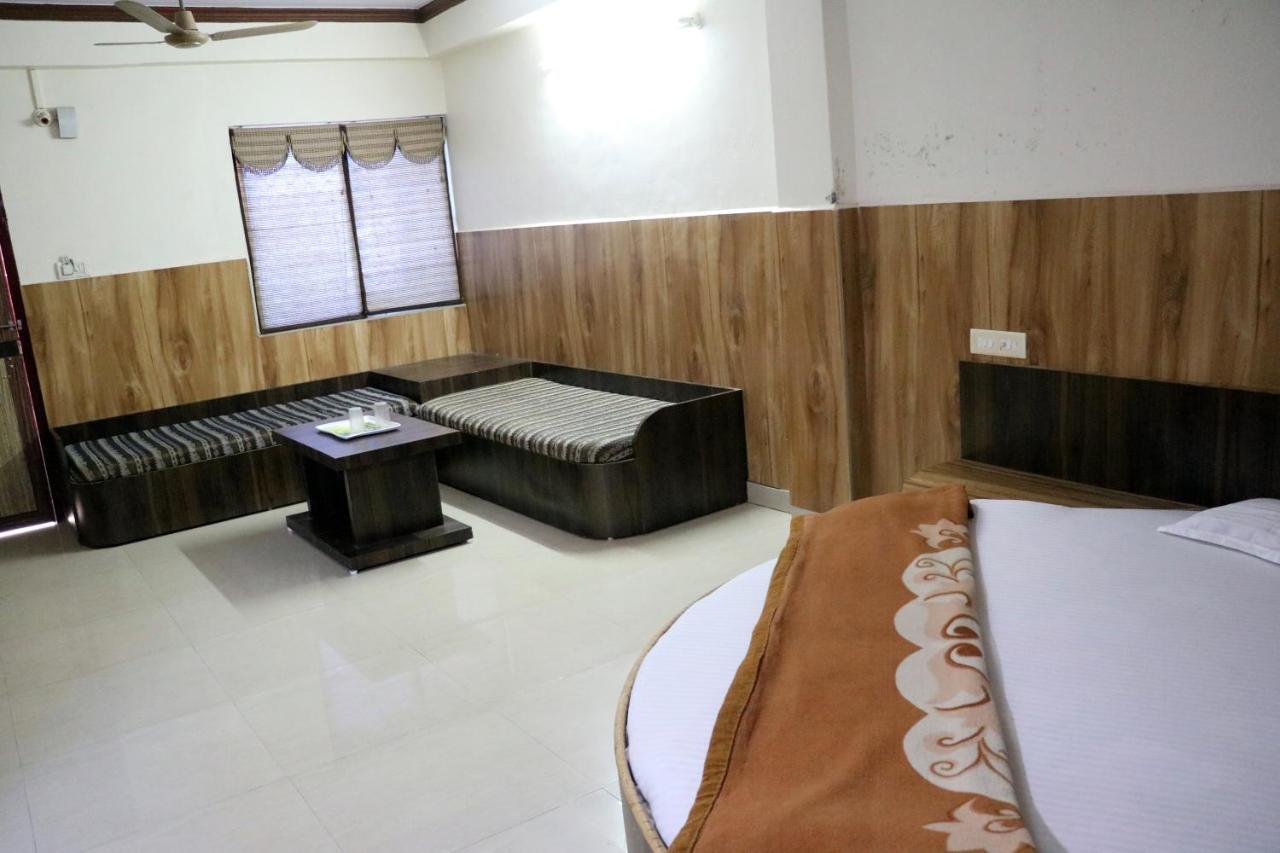 Отель Jain Residency Пачмарай Экстерьер фото